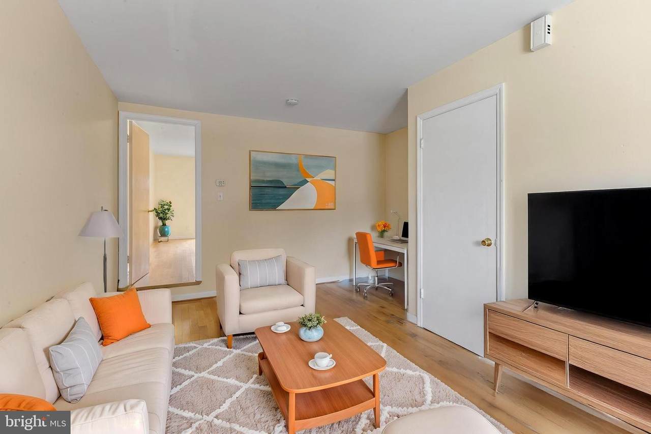 711 5TH Street - Photo 1