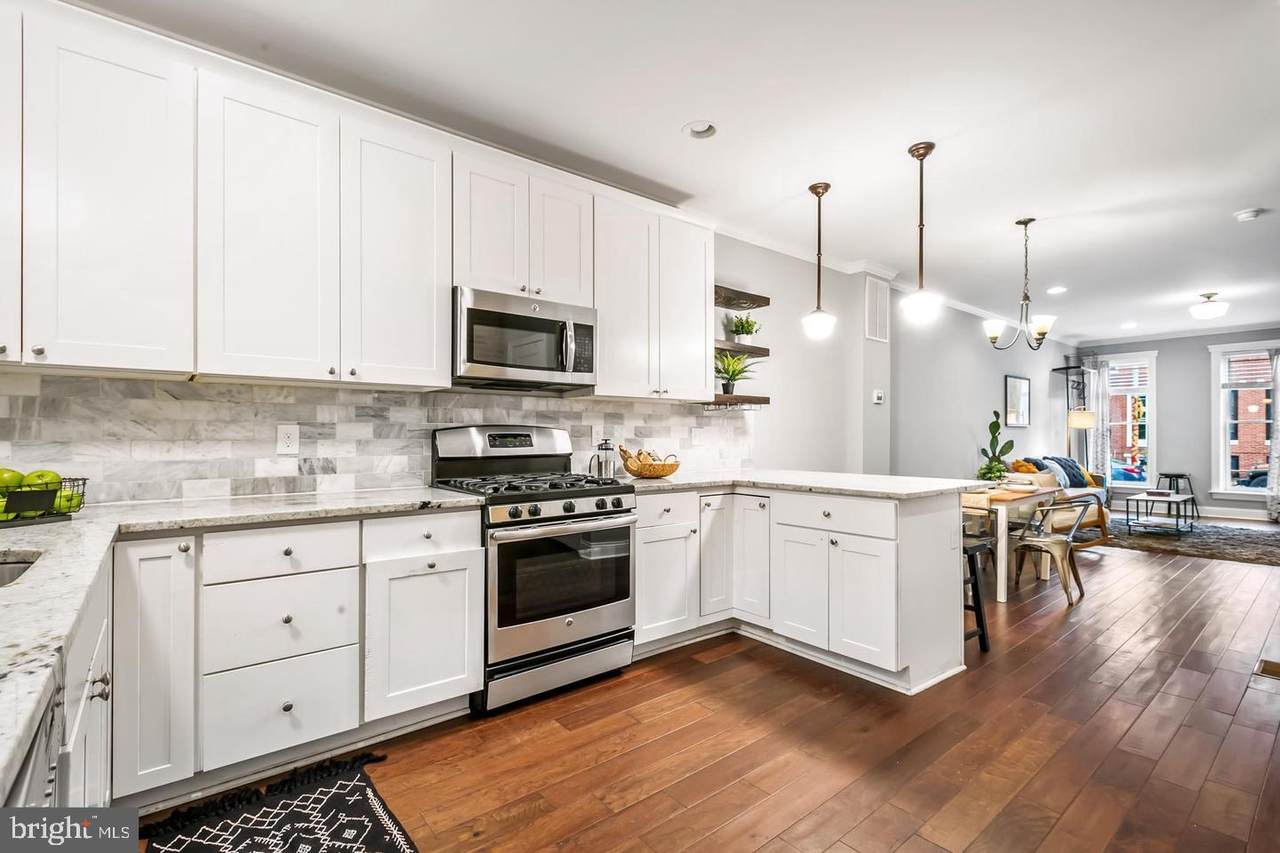 3019 Keswick Road - Photo 1