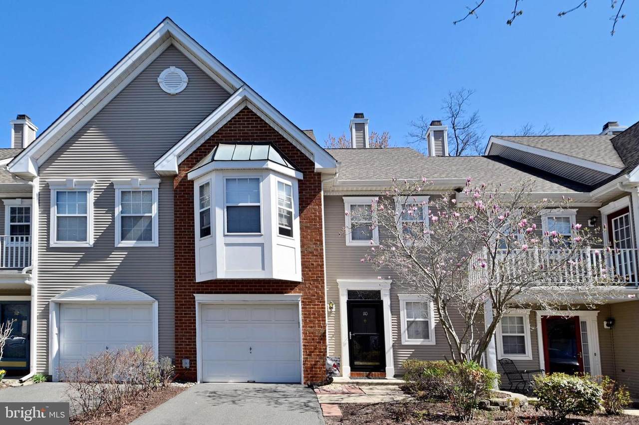 110 Treymore Court - Photo 1