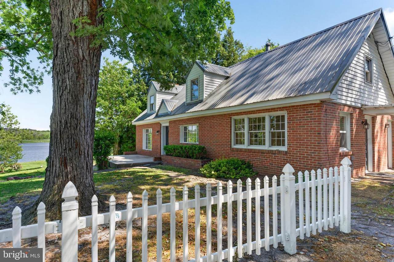 28266 Riverside Drive - Photo 1