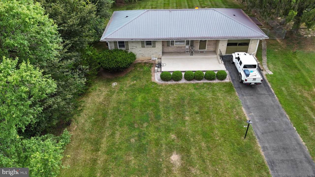 395 Point Drive - Photo 1