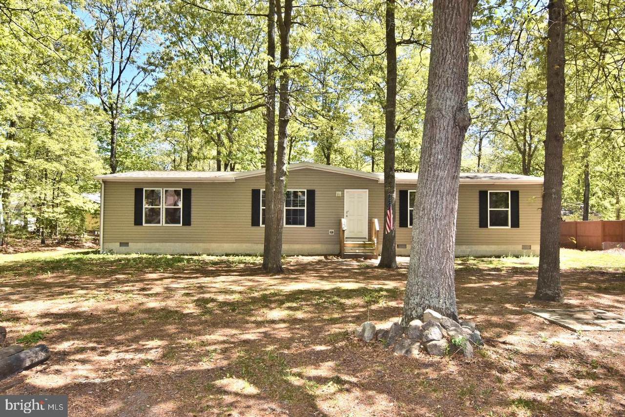 18601 Myrtle Drive - Photo 1