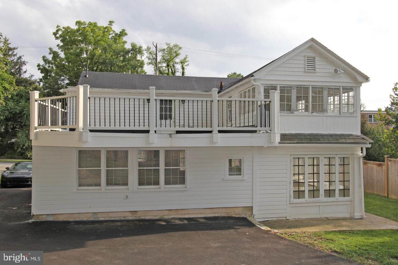233 Montgomery Avenue - Photo 1