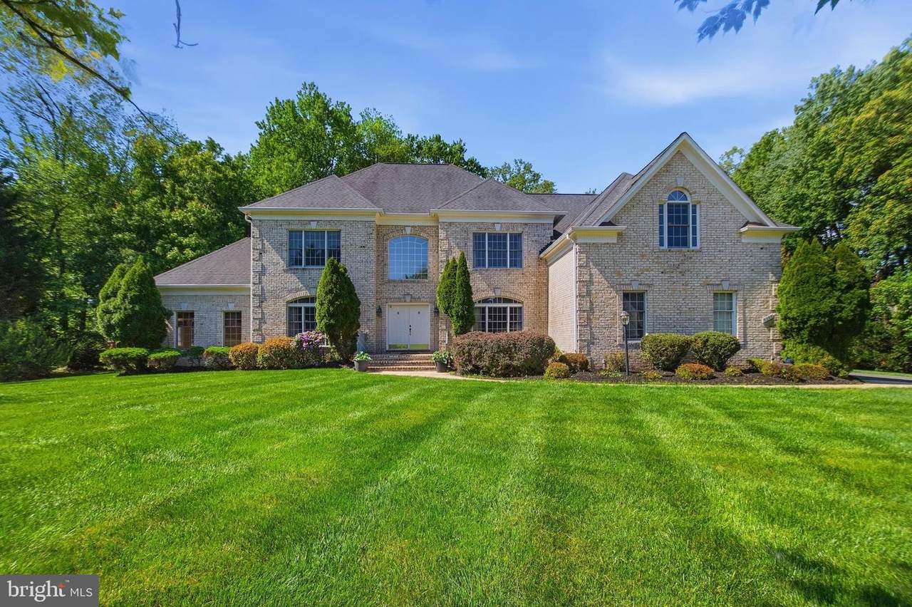 9395 Wolf Trap Creek Court - Photo 1