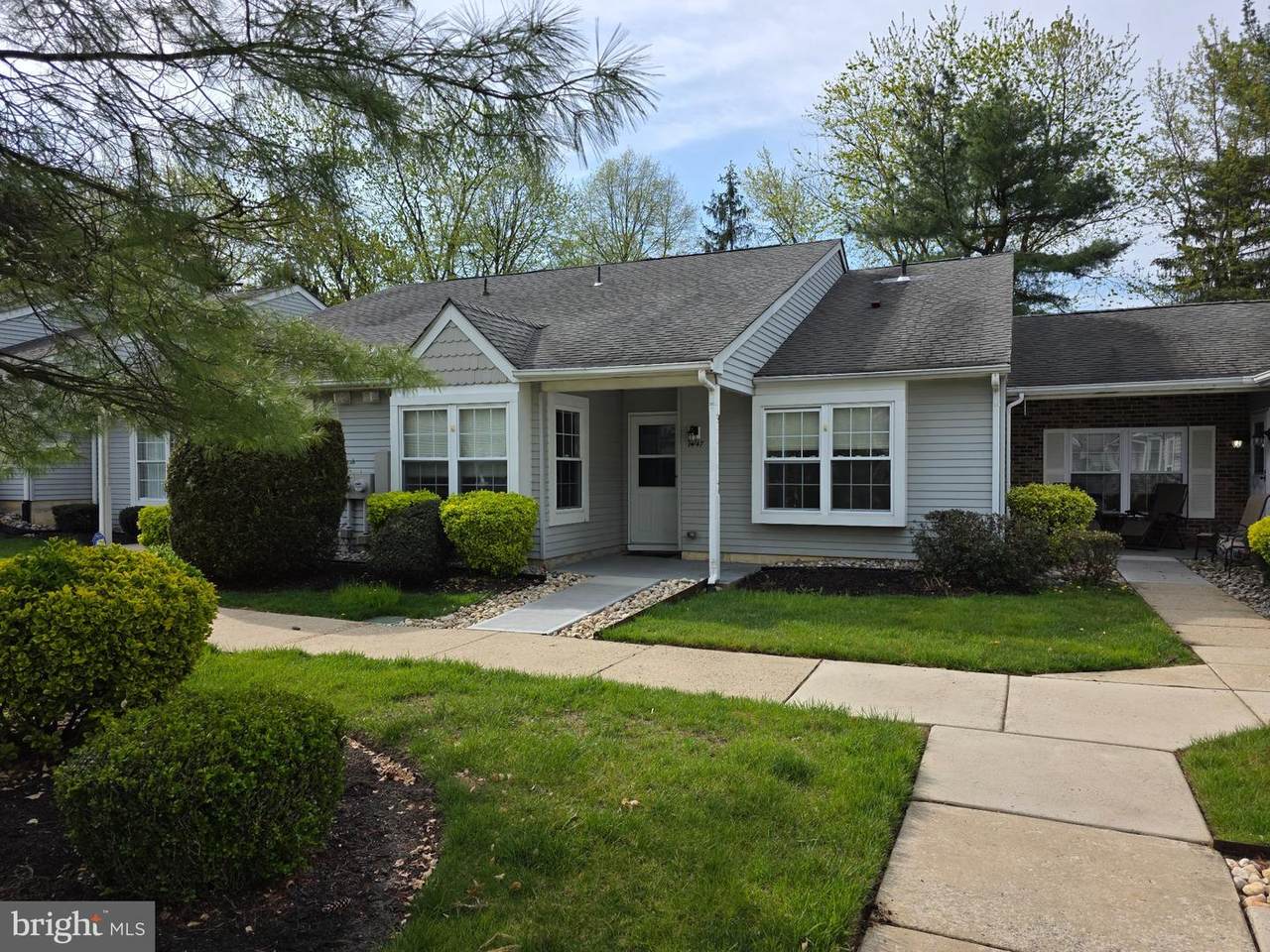 1447 Thornwood Drive - Photo 1