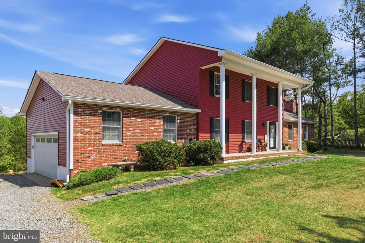 860 Hartwood Road - Photo 1