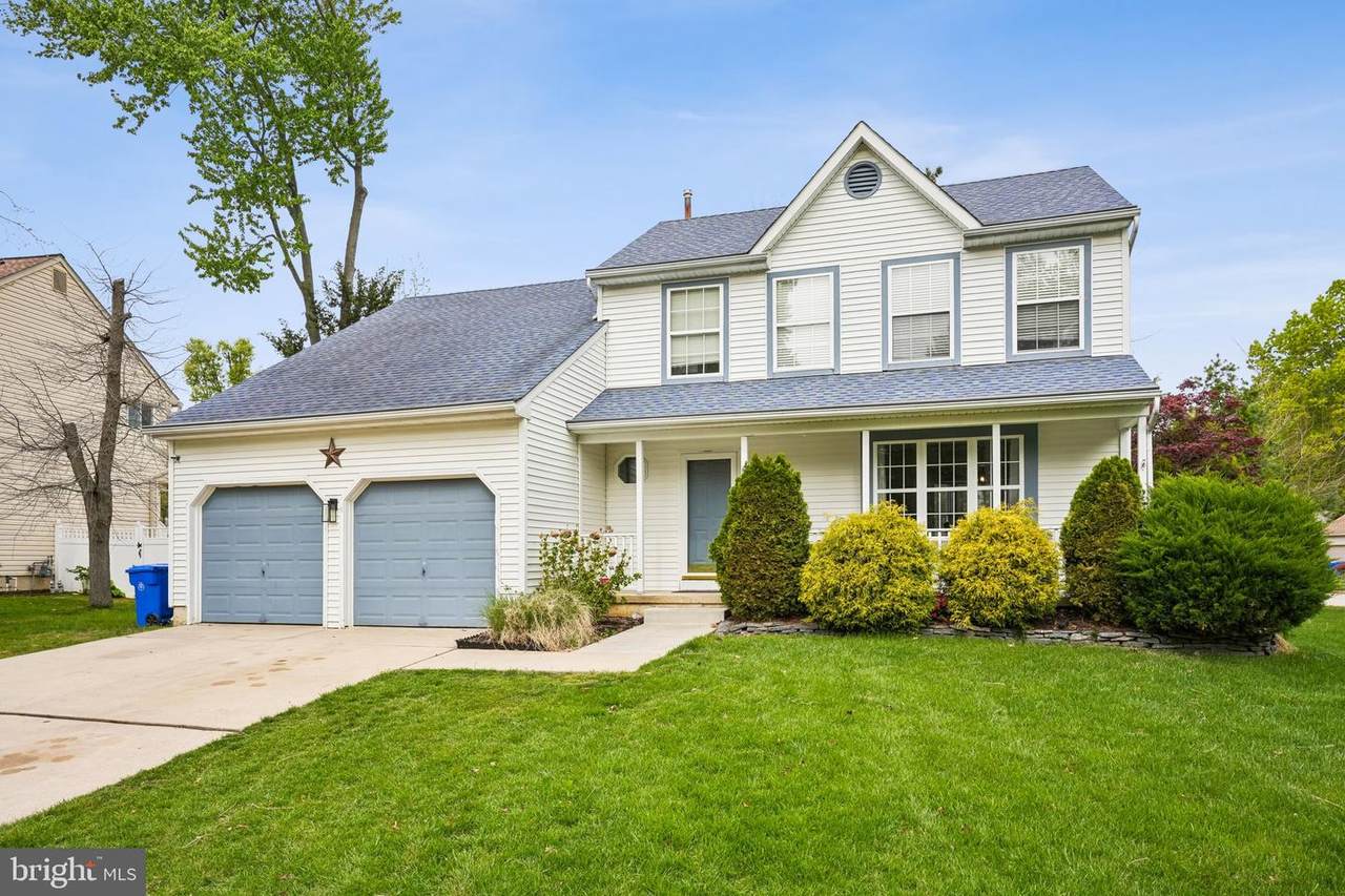 614 Ash Street - Photo 1