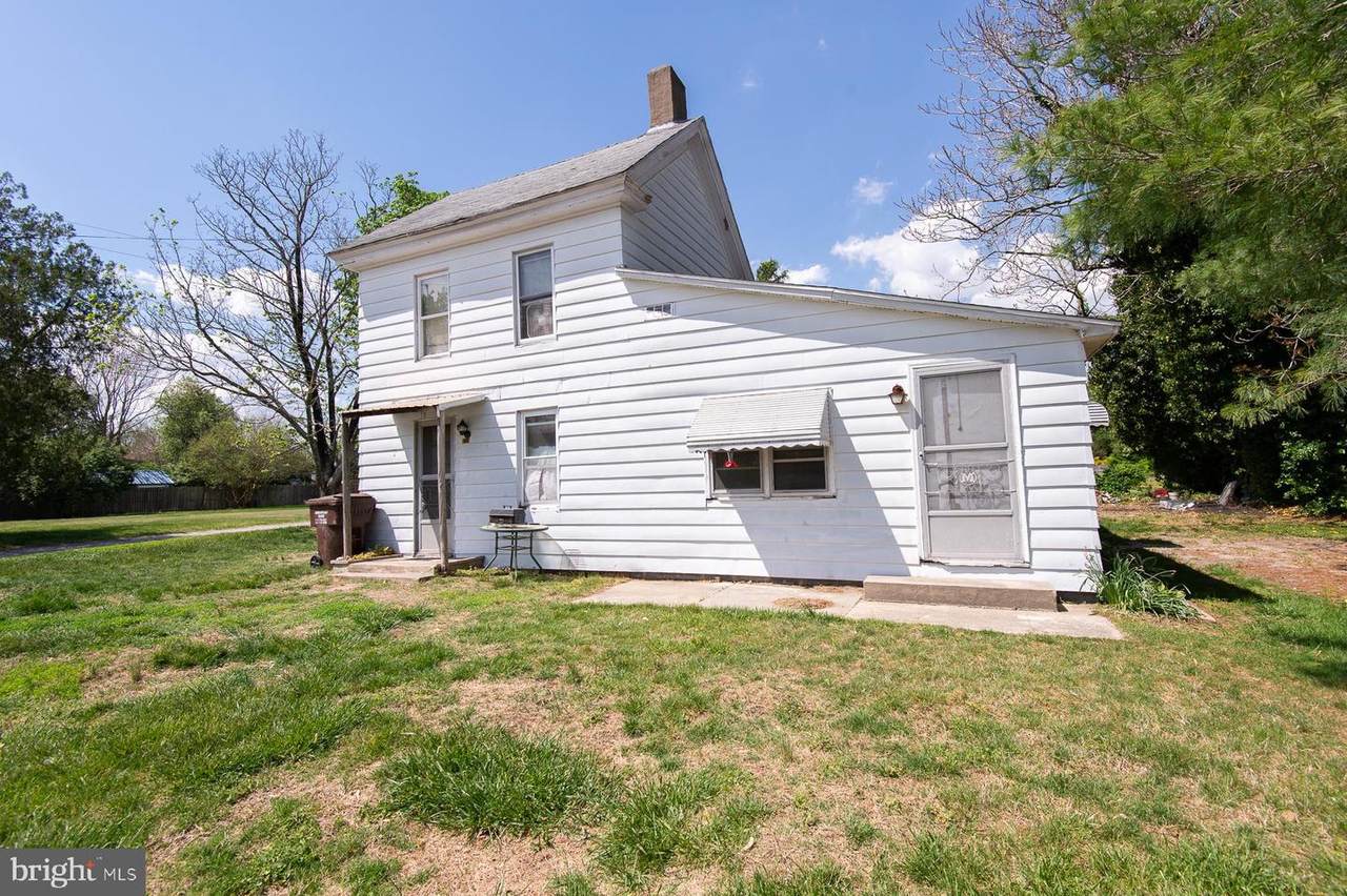 111 School Street - Photo 1