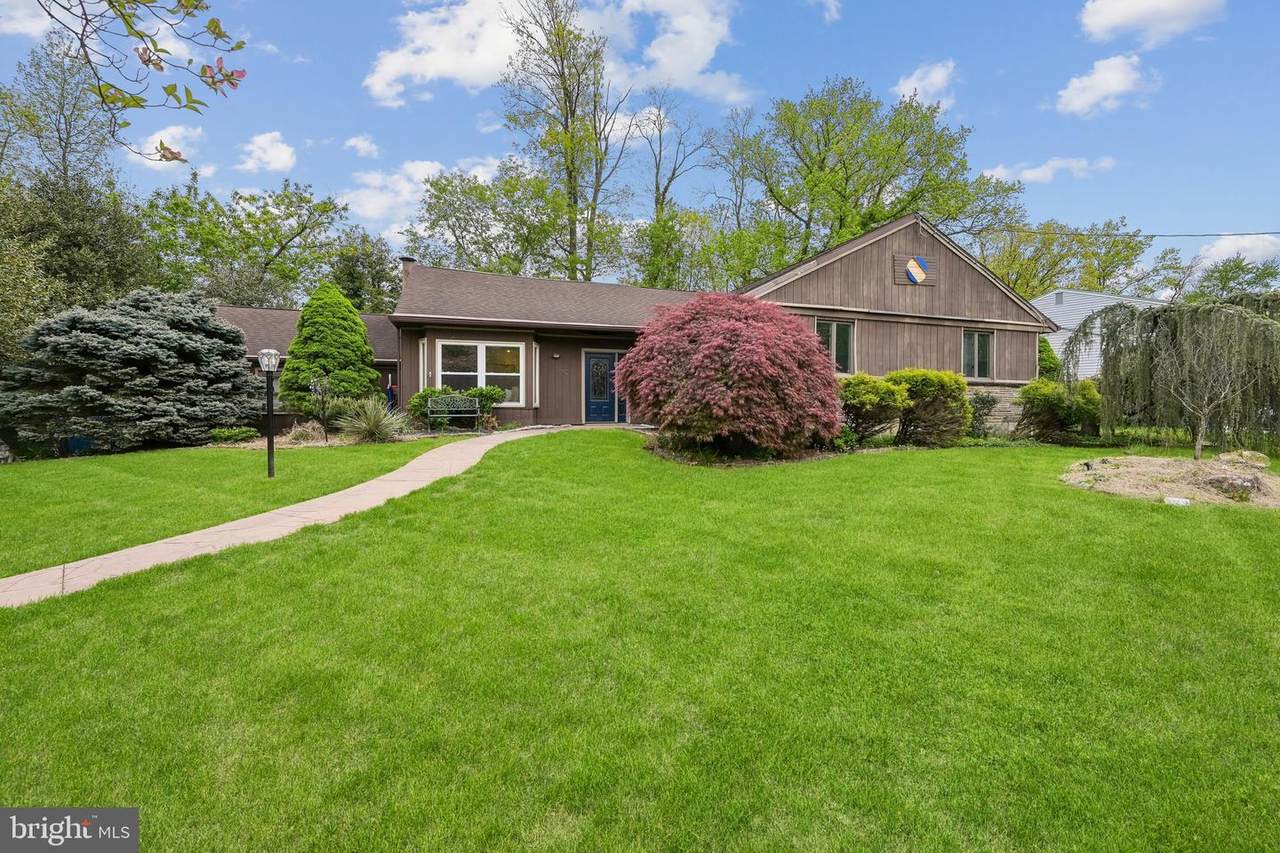 410 Narragansett Drive - Photo 1