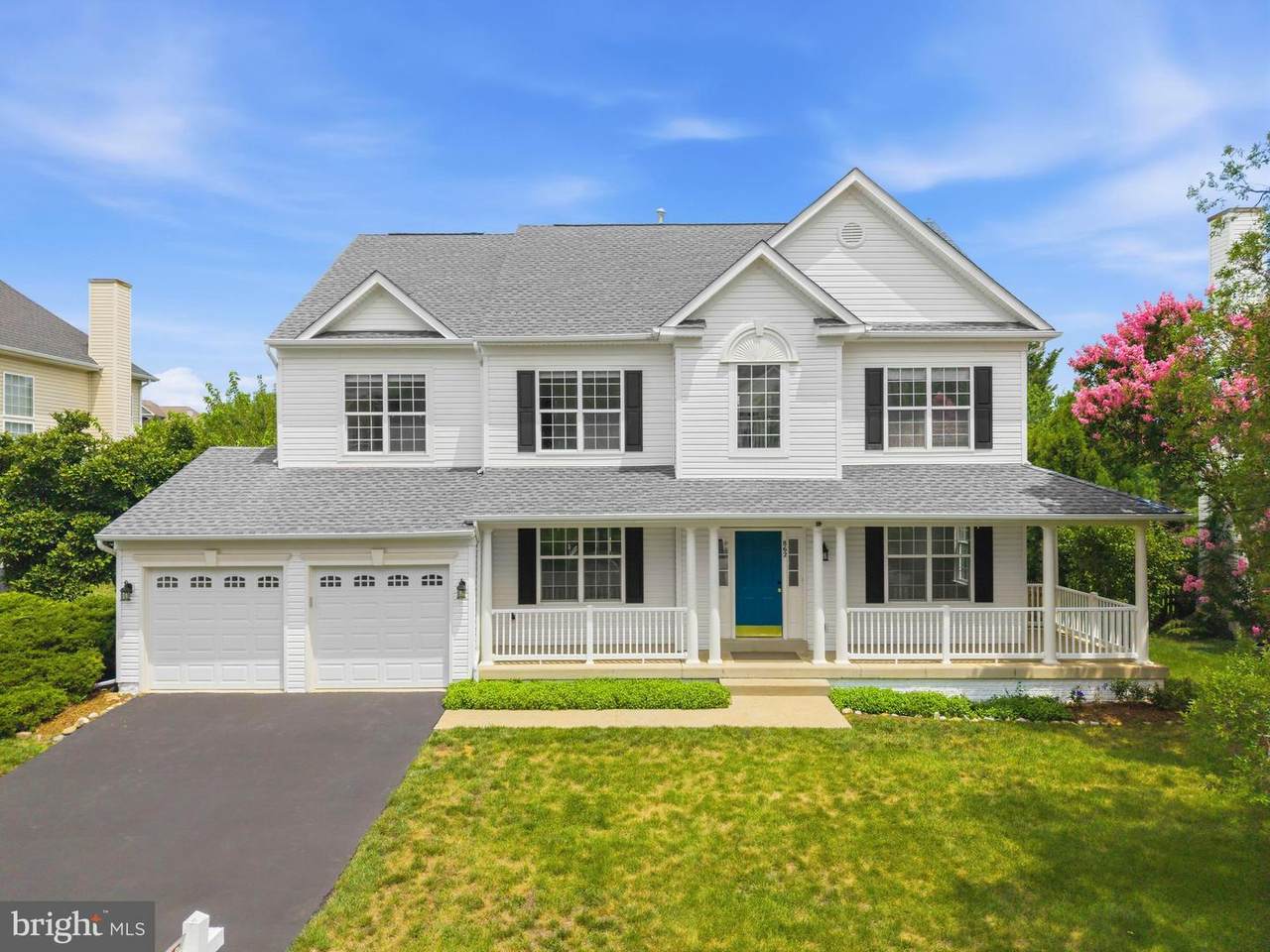 862 Macalister Drive - Photo 1