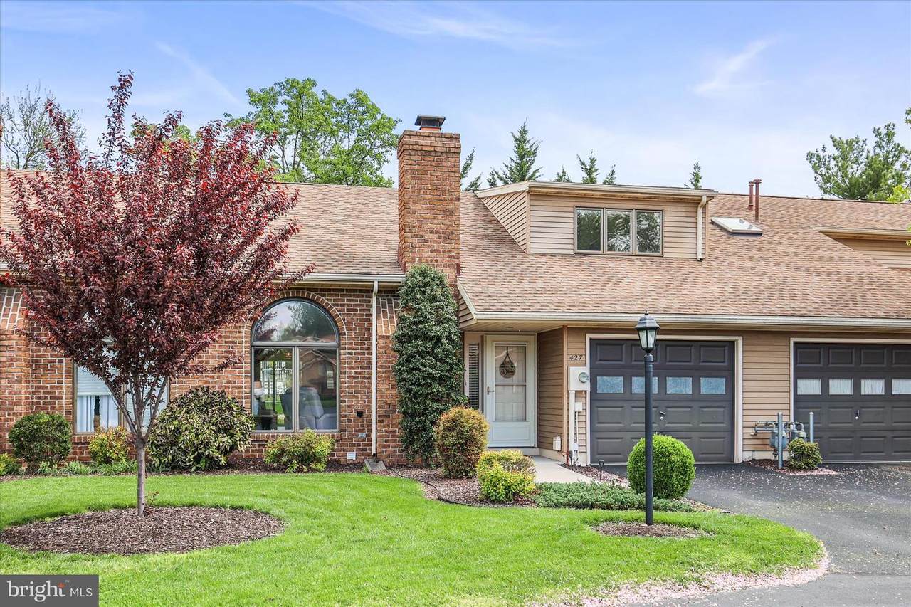 427 Deerfield Drive - Photo 1