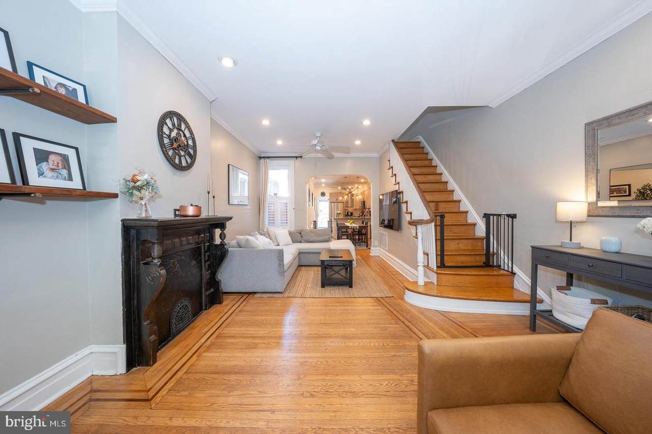 883 Pennock Street - Photo 1