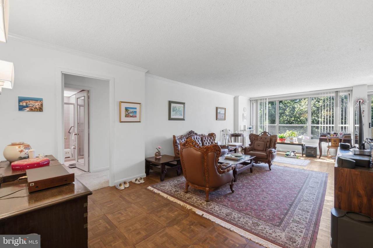 1001 City Avenue - Photo 1