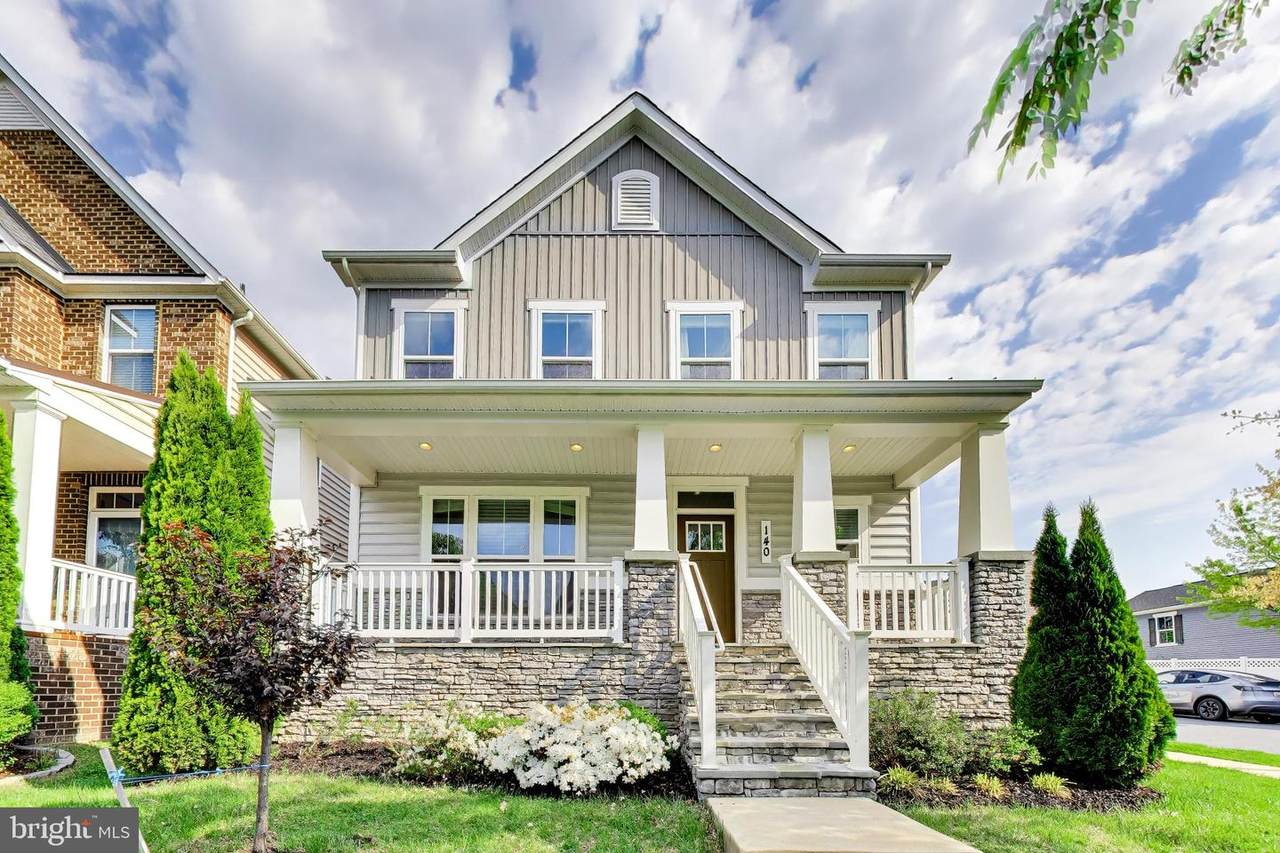140 Limpkin Avenue - Photo 1