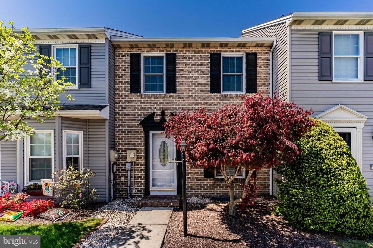 654 Park Ridge Drive - Photo 1