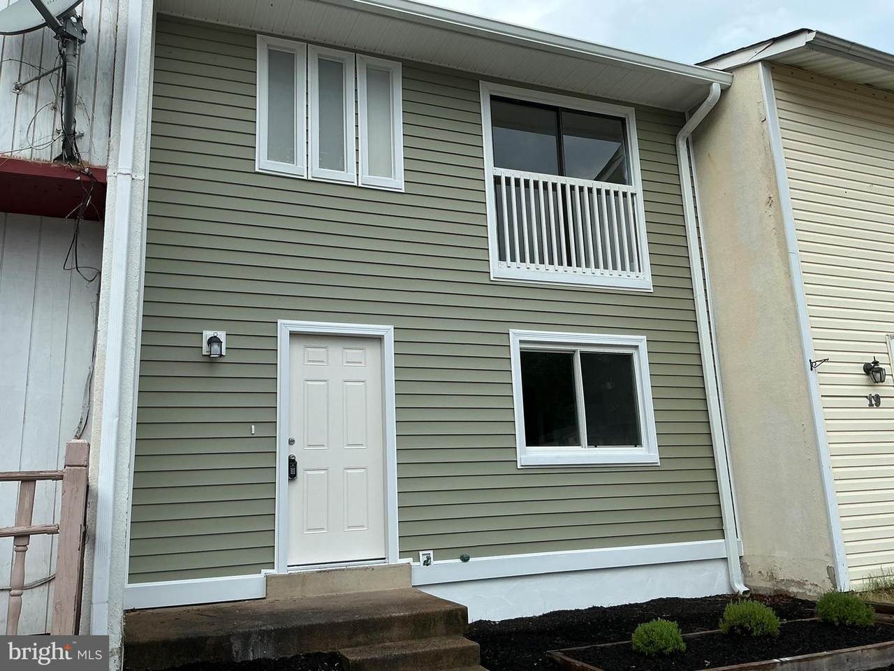 18 Wayside Court - Photo 1
