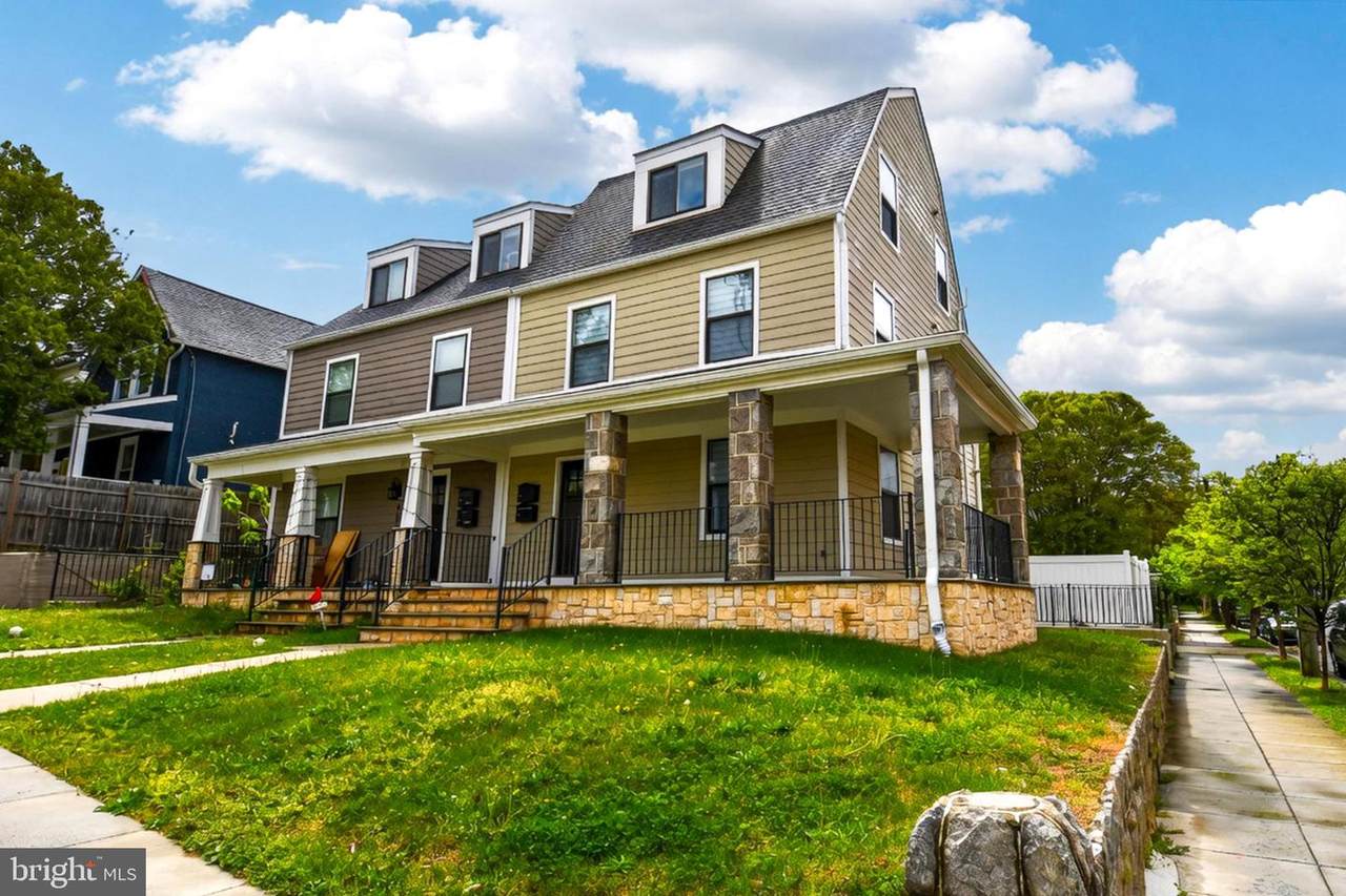 901 Lawrence Street - Photo 1