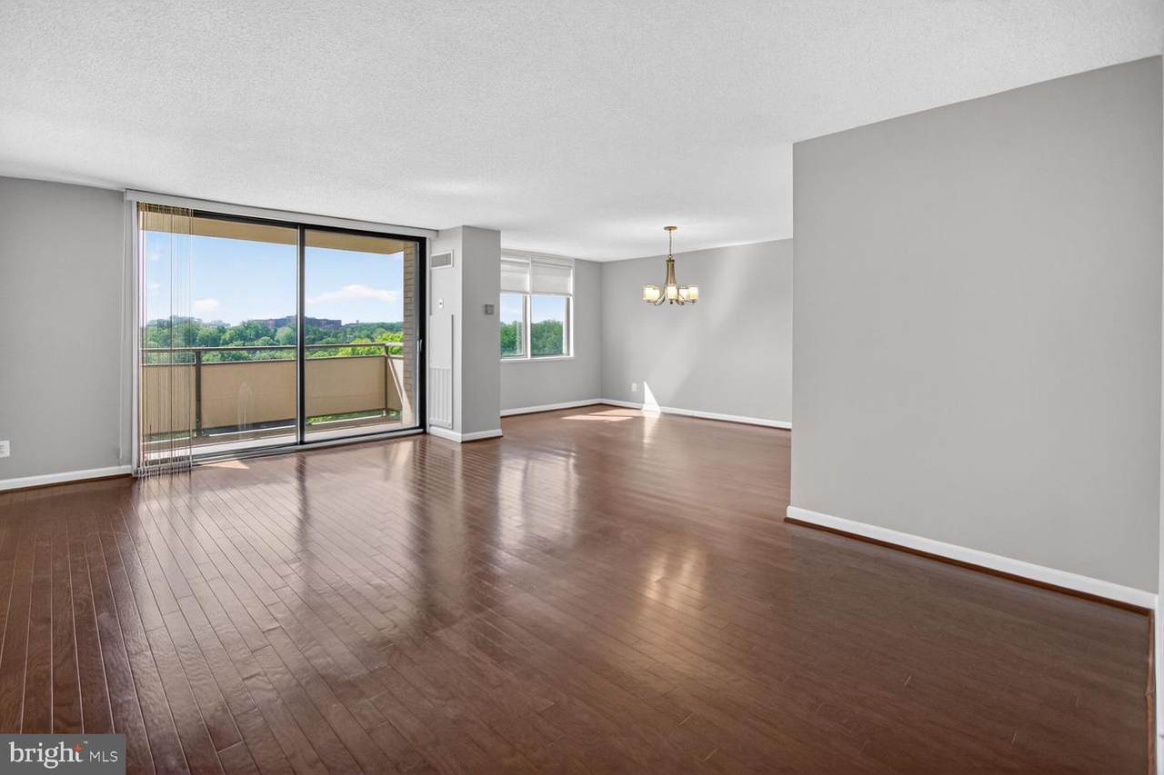 5225 Pooks Hill Road - Photo 1