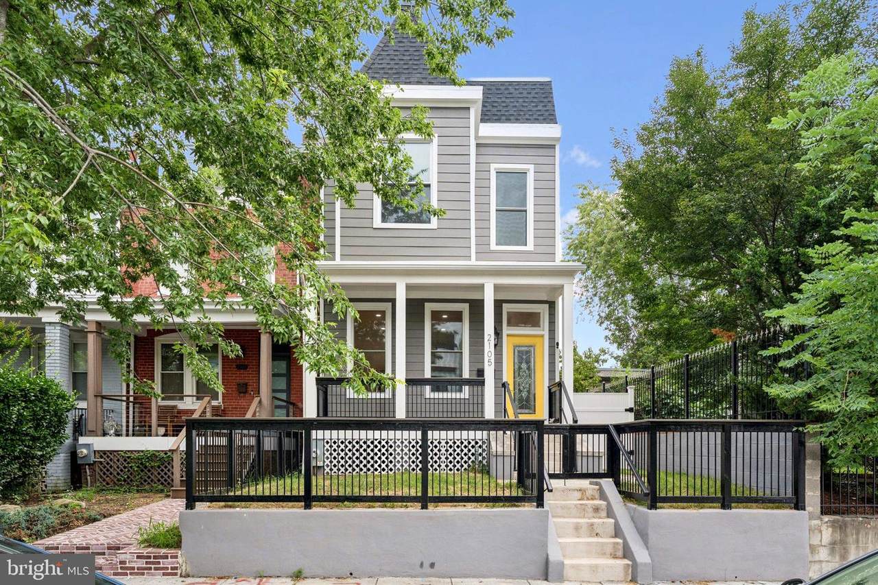 2105 4TH Street - Photo 1