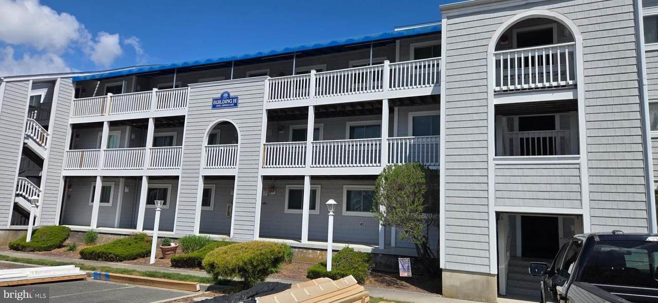 12301 Jamaica Avenue - Photo 1