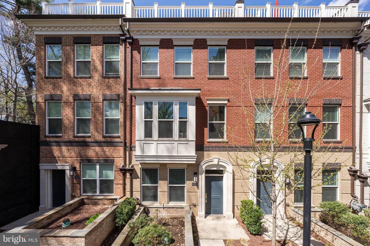 10326 Grosvenor Place - Photo 1