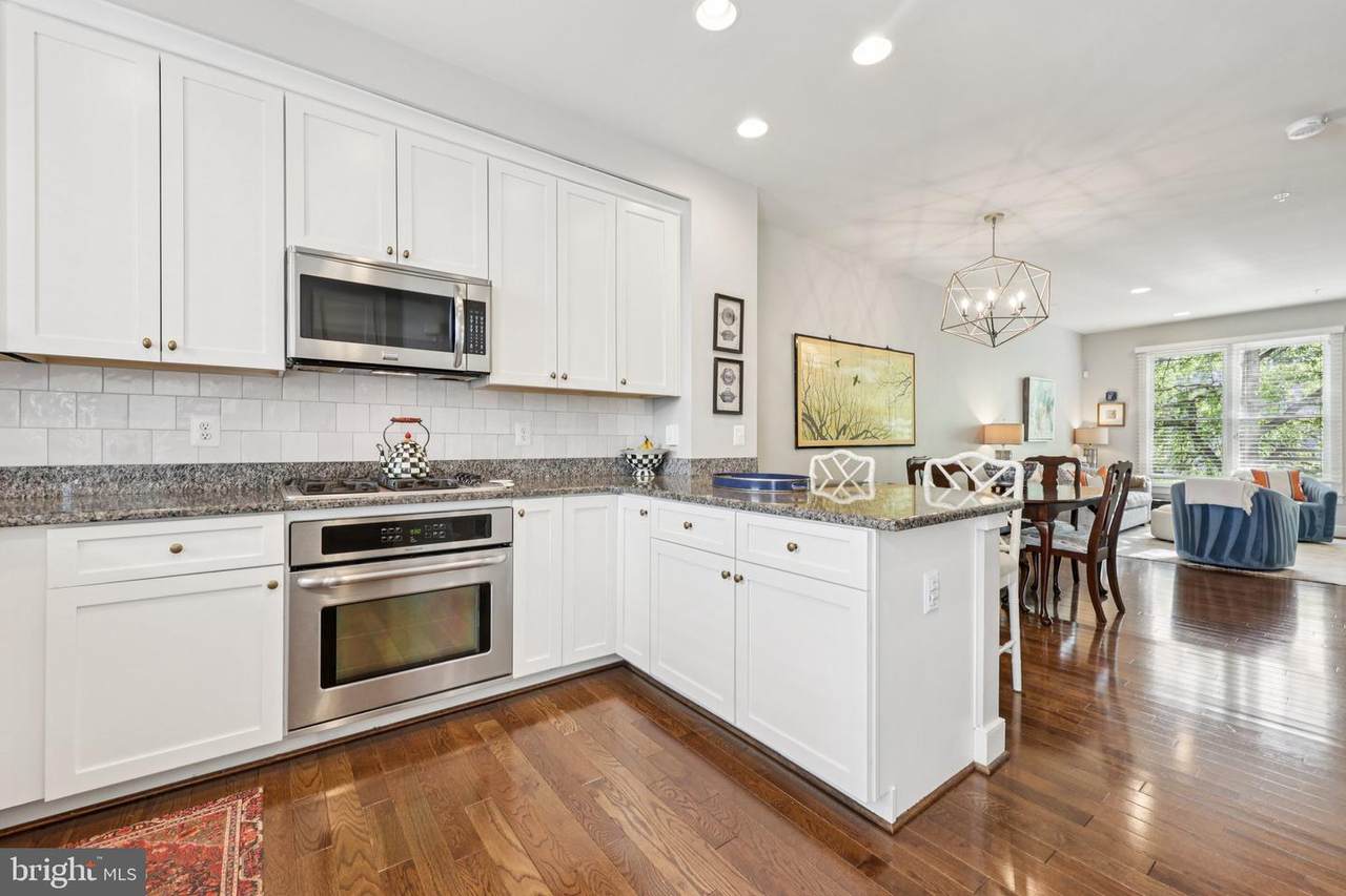 832 Snowden Hallowell Way - Photo 1