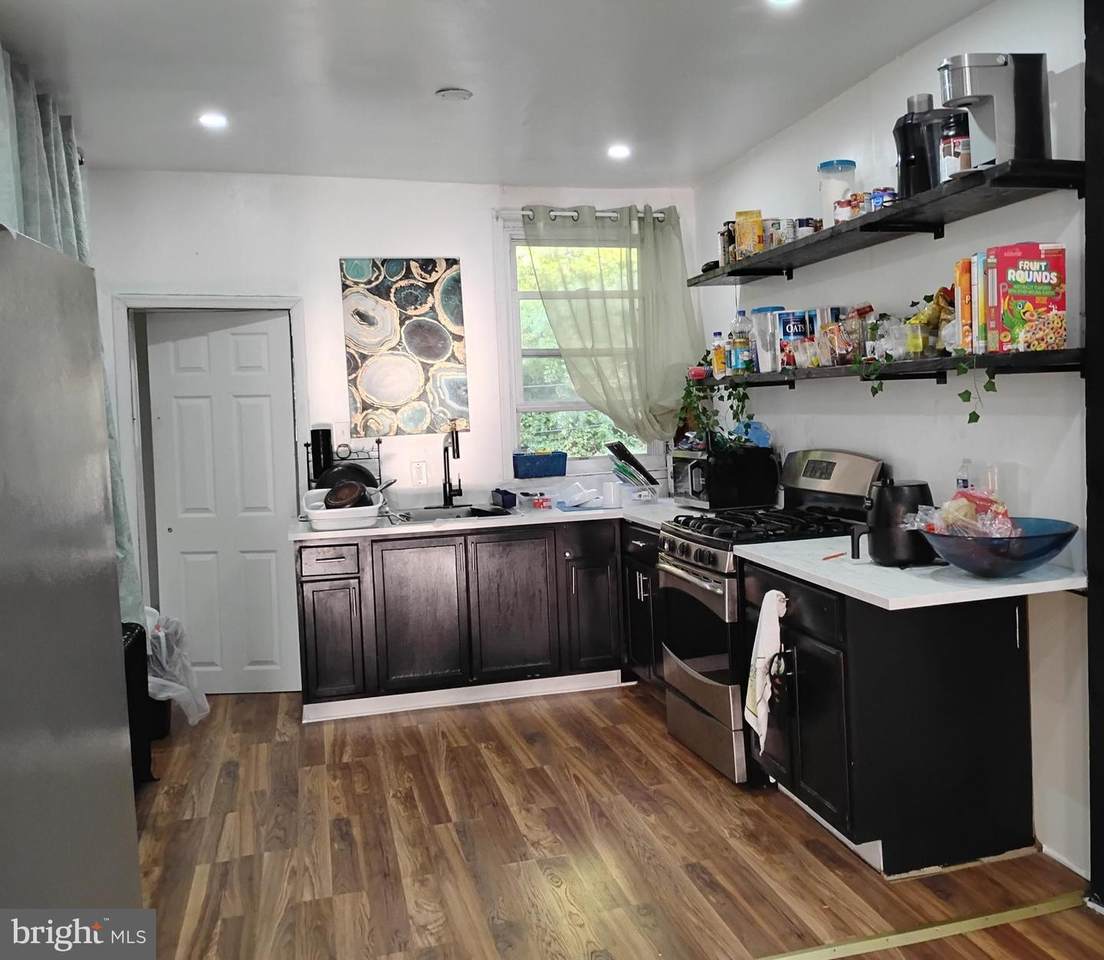 5712 7TH Street - Photo 1