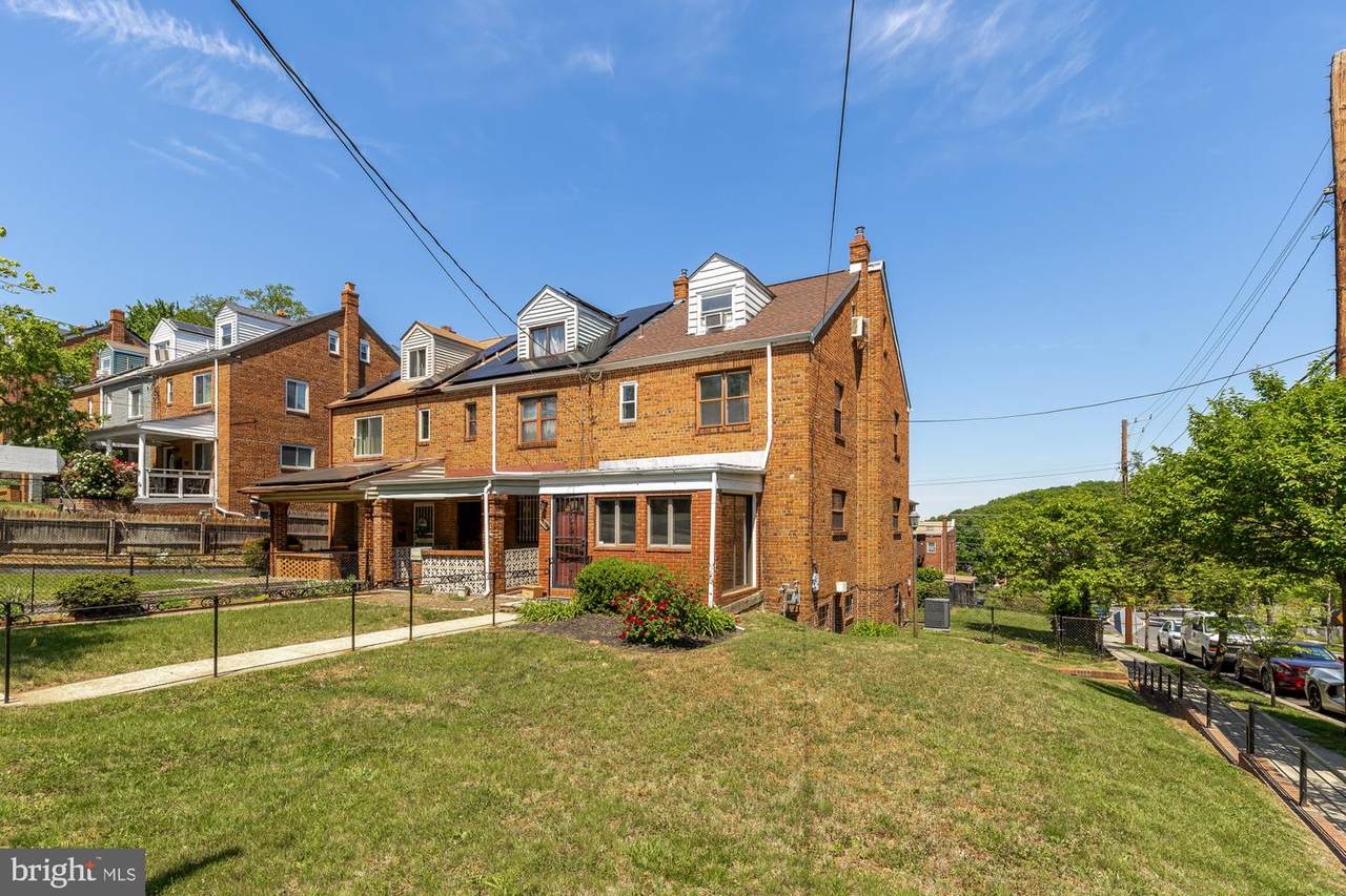3984 Ames Street - Photo 1