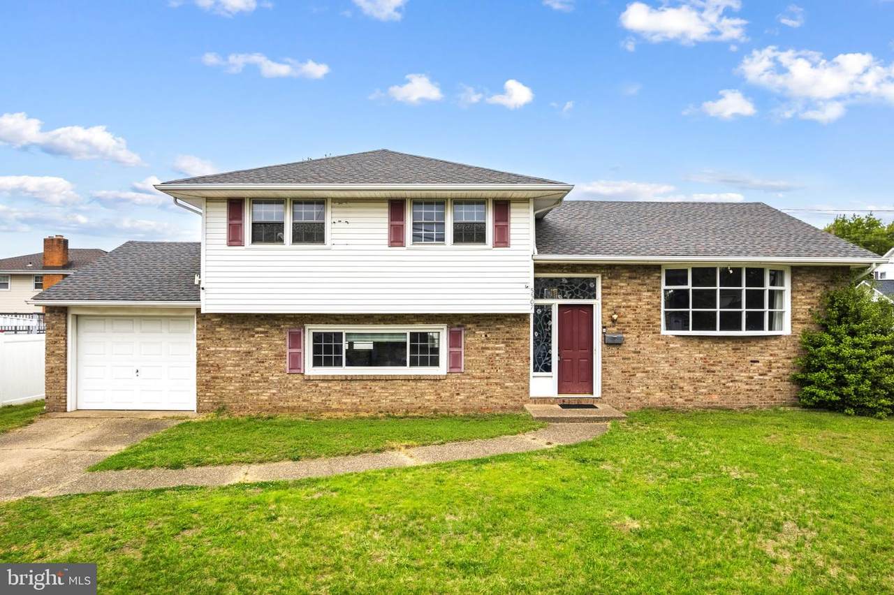 5507 Mansion Boulevard - Photo 1