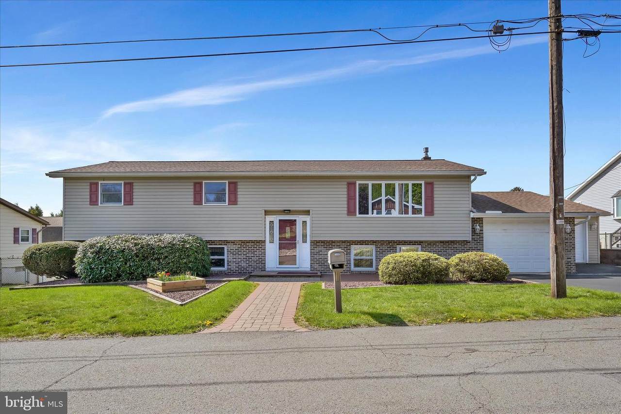 240 Arizona Avenue - Photo 1