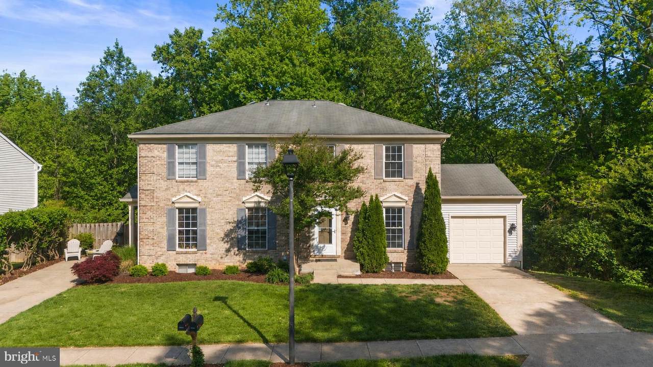5926 Powells Landing Road - Photo 1