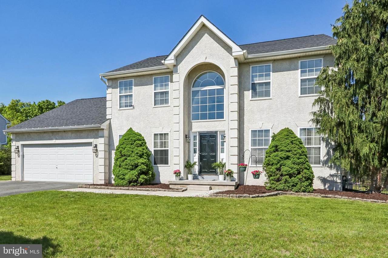 920 Clover Lane - Photo 1