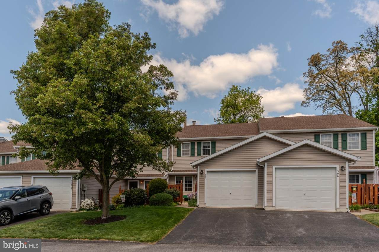 305 Stonegate Road - Photo 1