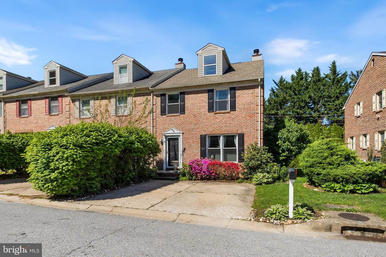11 Wellington West Drive - Photo 1
