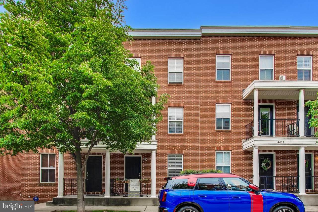 4613 Dillon Street - Photo 1