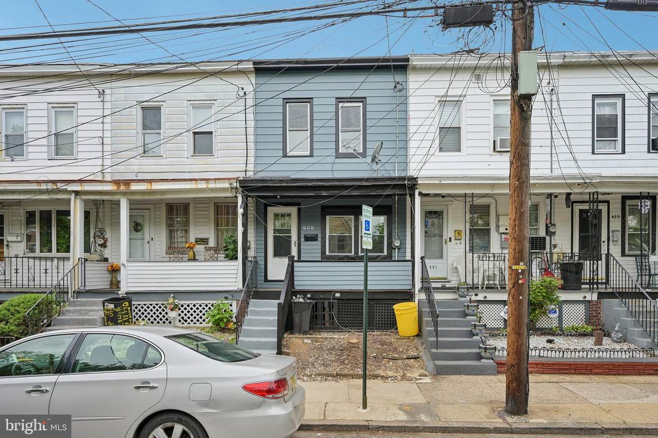 443 Home Avenue - Photo 1