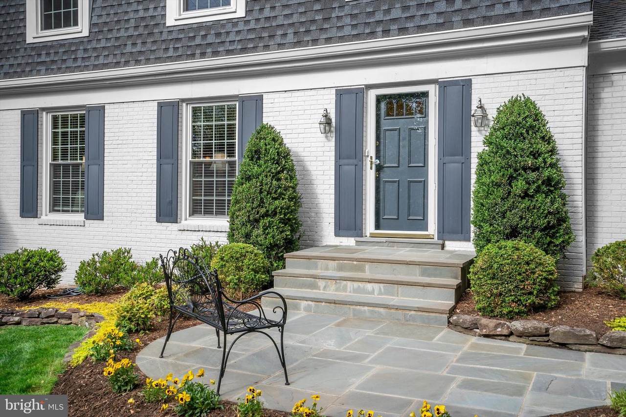 https://bt-photos.global.ssl.fastly.net/brightmls/1280_boomver_1_804836448820-2.jpg