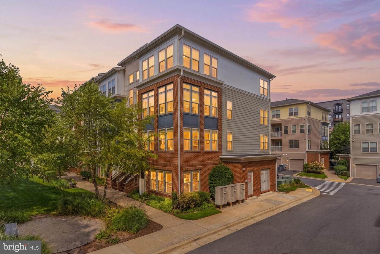 123 Copley Circle - Photo 1
