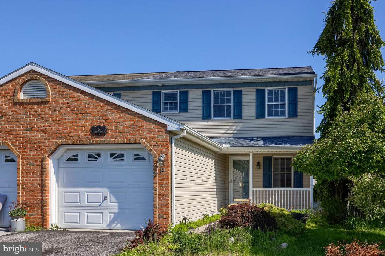 19 Arrow Crt. - Photo 1