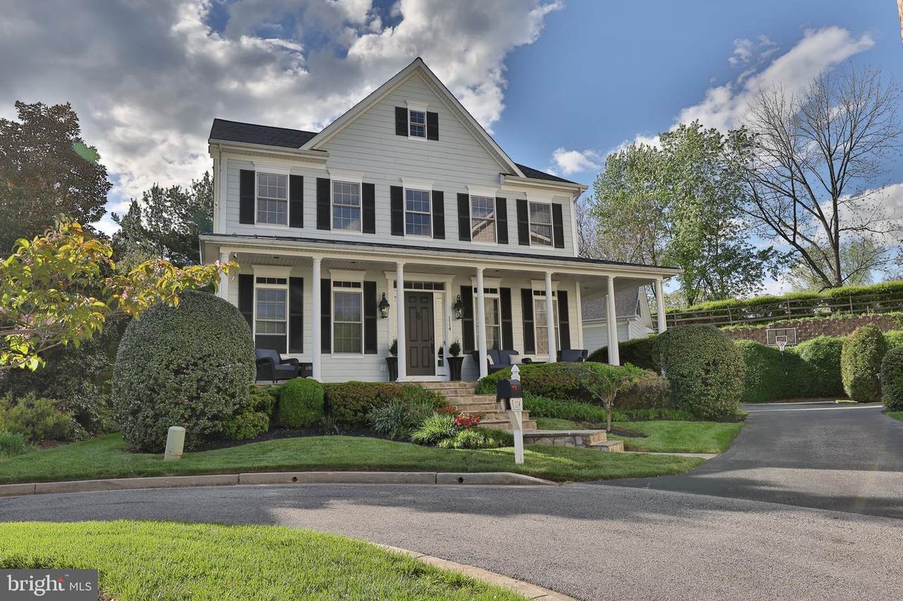 1114 Washingtonville Drive - Photo 1