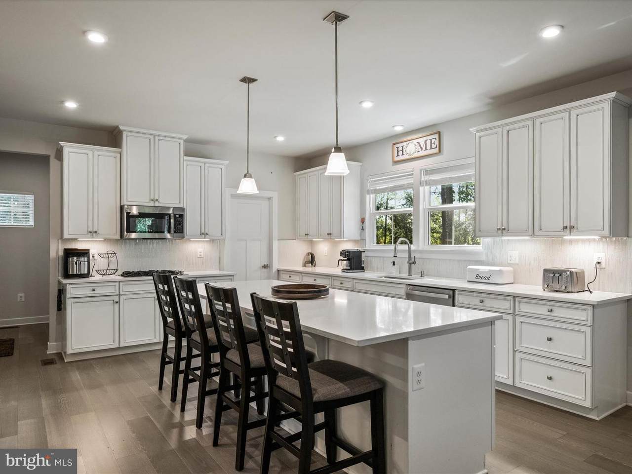 11710 Southview Court - Photo 1