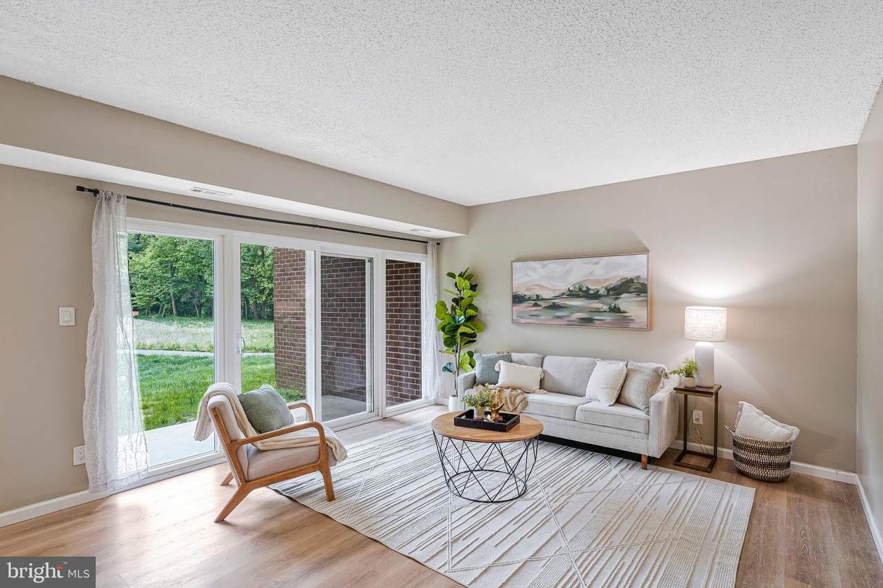 11804 Breton Court - Photo 1