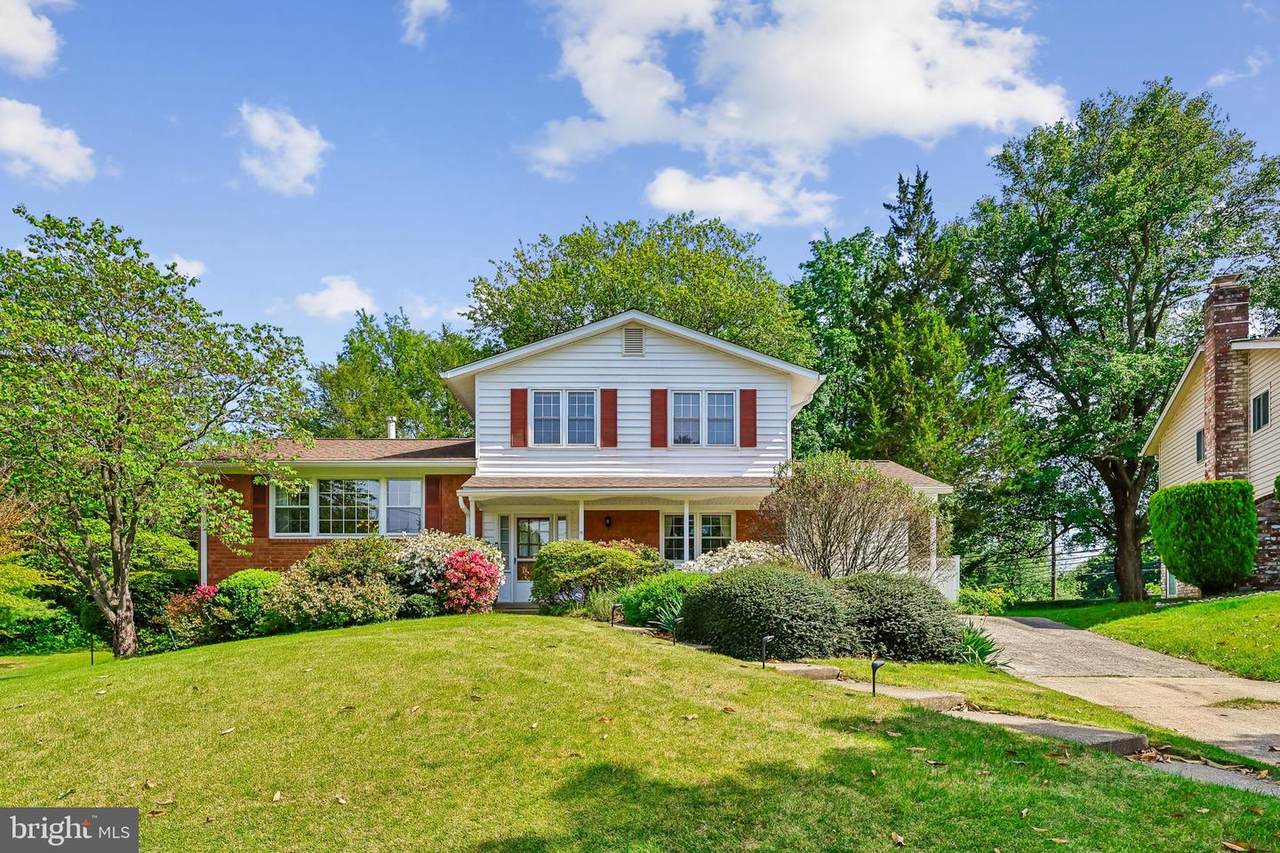 1421 Morningside Drive - Photo 1