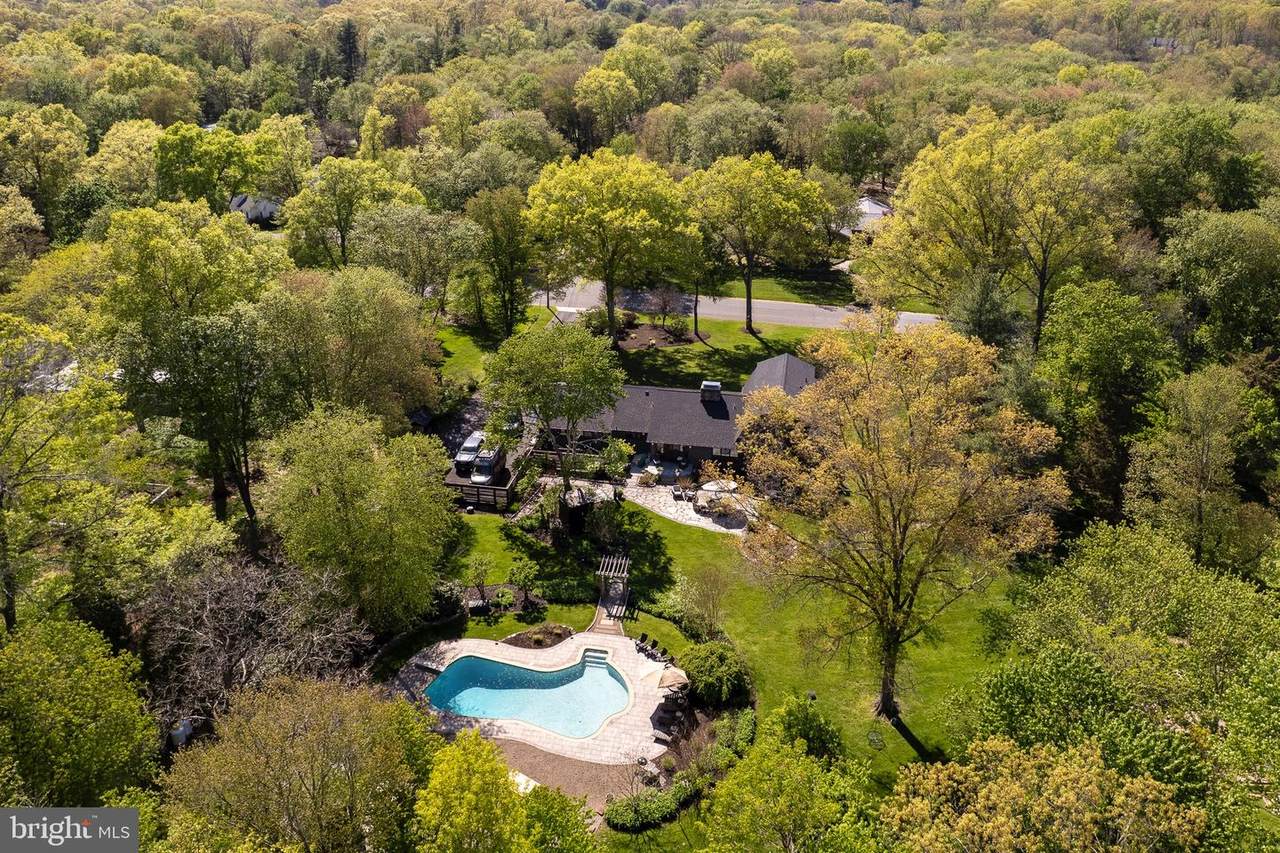 16 Alta Vista Drive - Photo 1