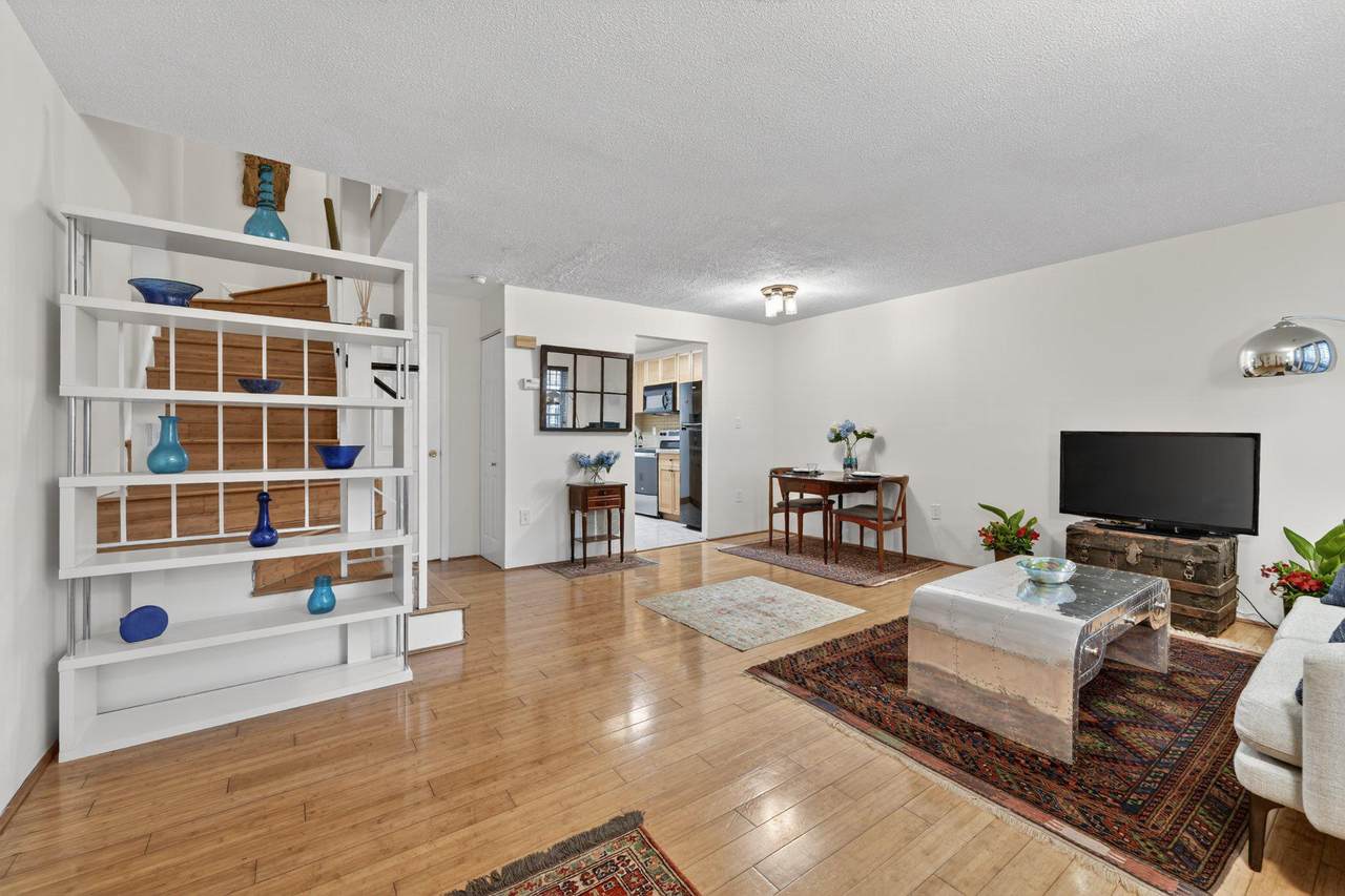 1107 Harvard Street - Photo 1