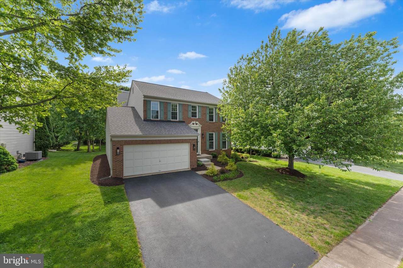 20547 Norwich Place - Photo 1