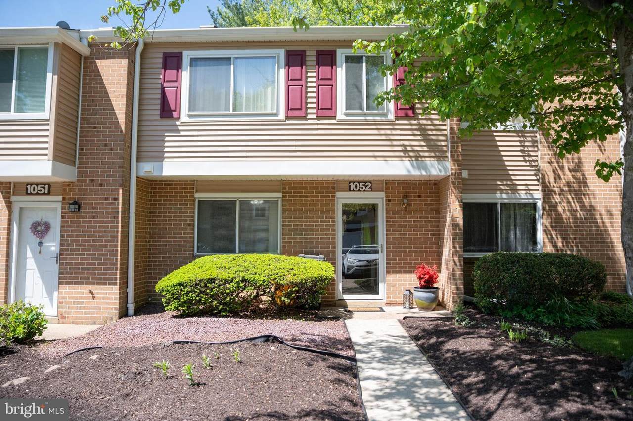 1052 Pendleton Court - Photo 1