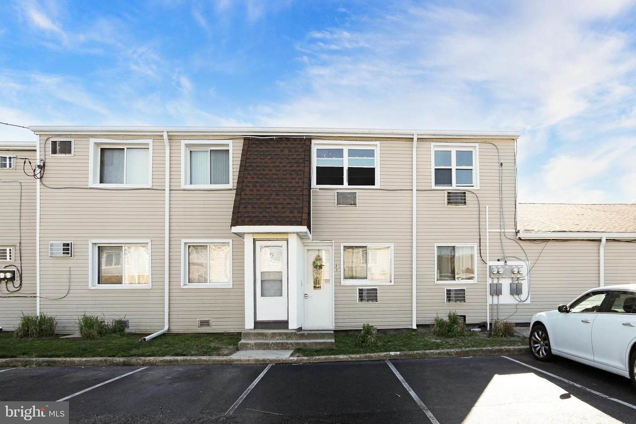 4901 Harbor Beach Boulevard - Photo 1