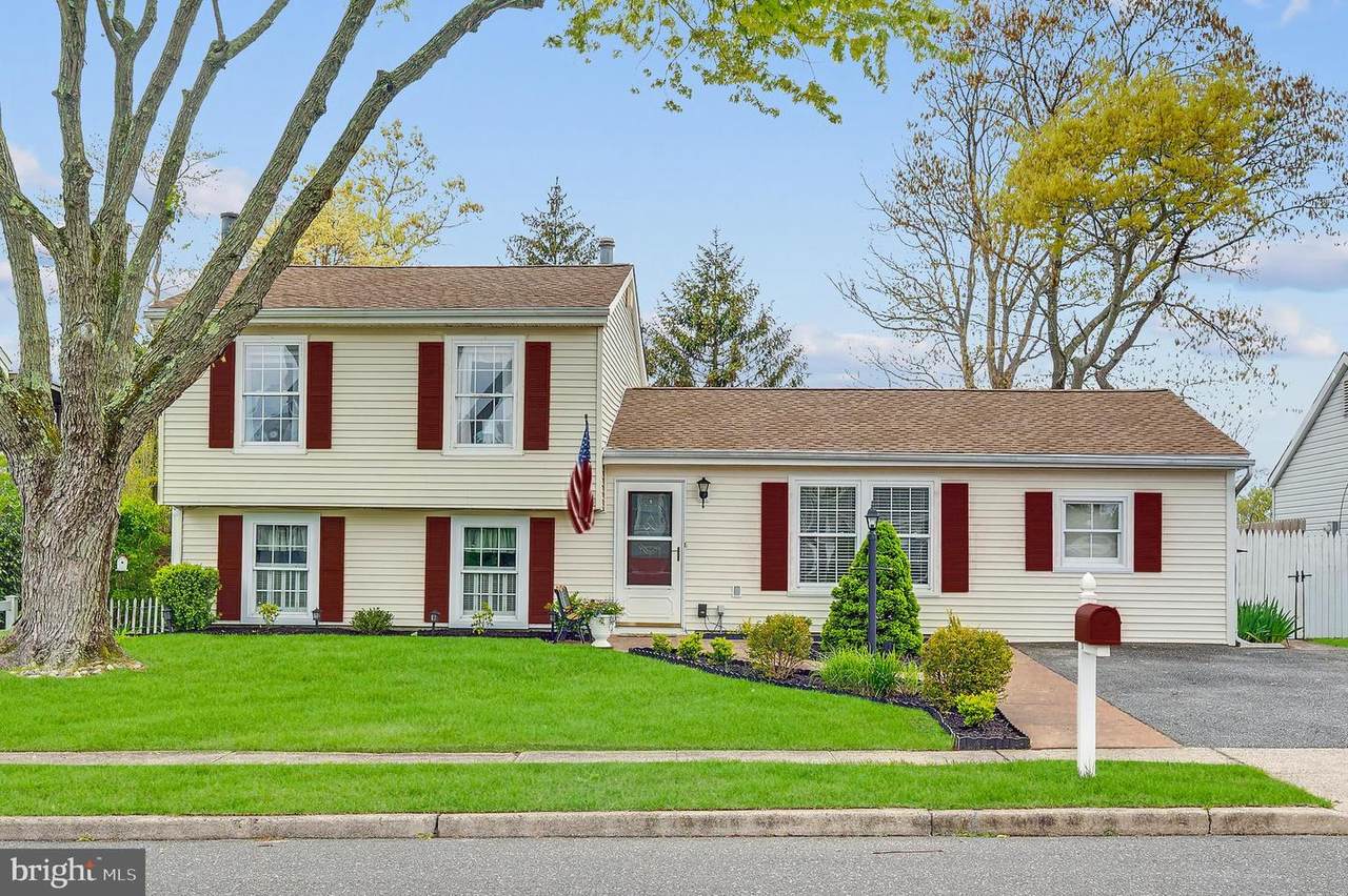 77 Schooner Avenue - Photo 1