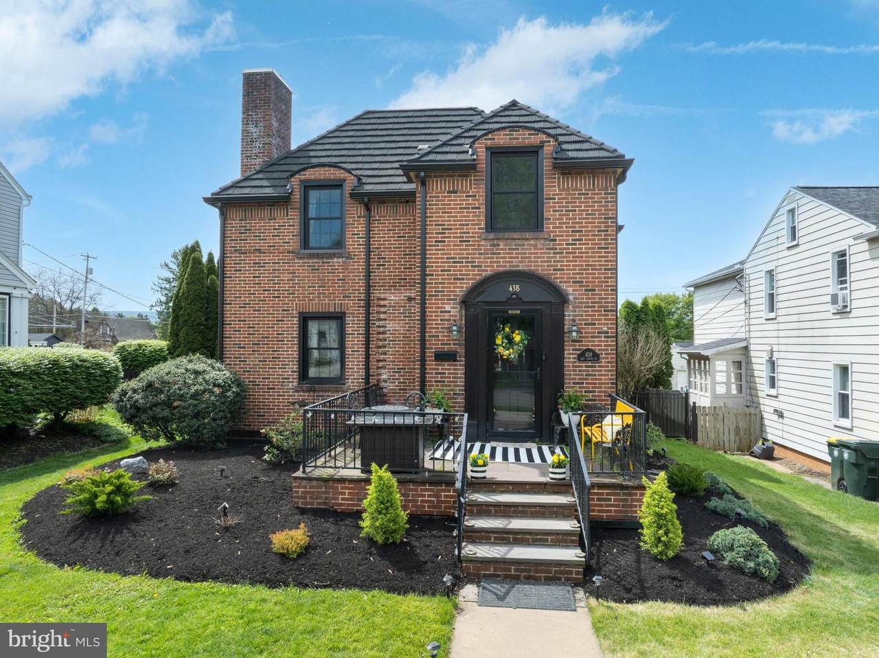 438 Curtin Street - Photo 1